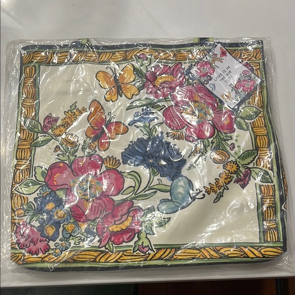 New In Bag Brighton Love is in the Air Tote - NIB - Picture 3 of 5